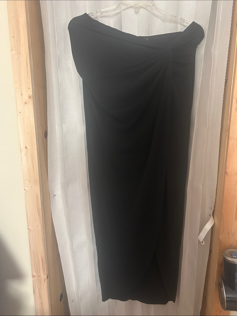 Fashion to Figure Black Twisted Front Midi Dress